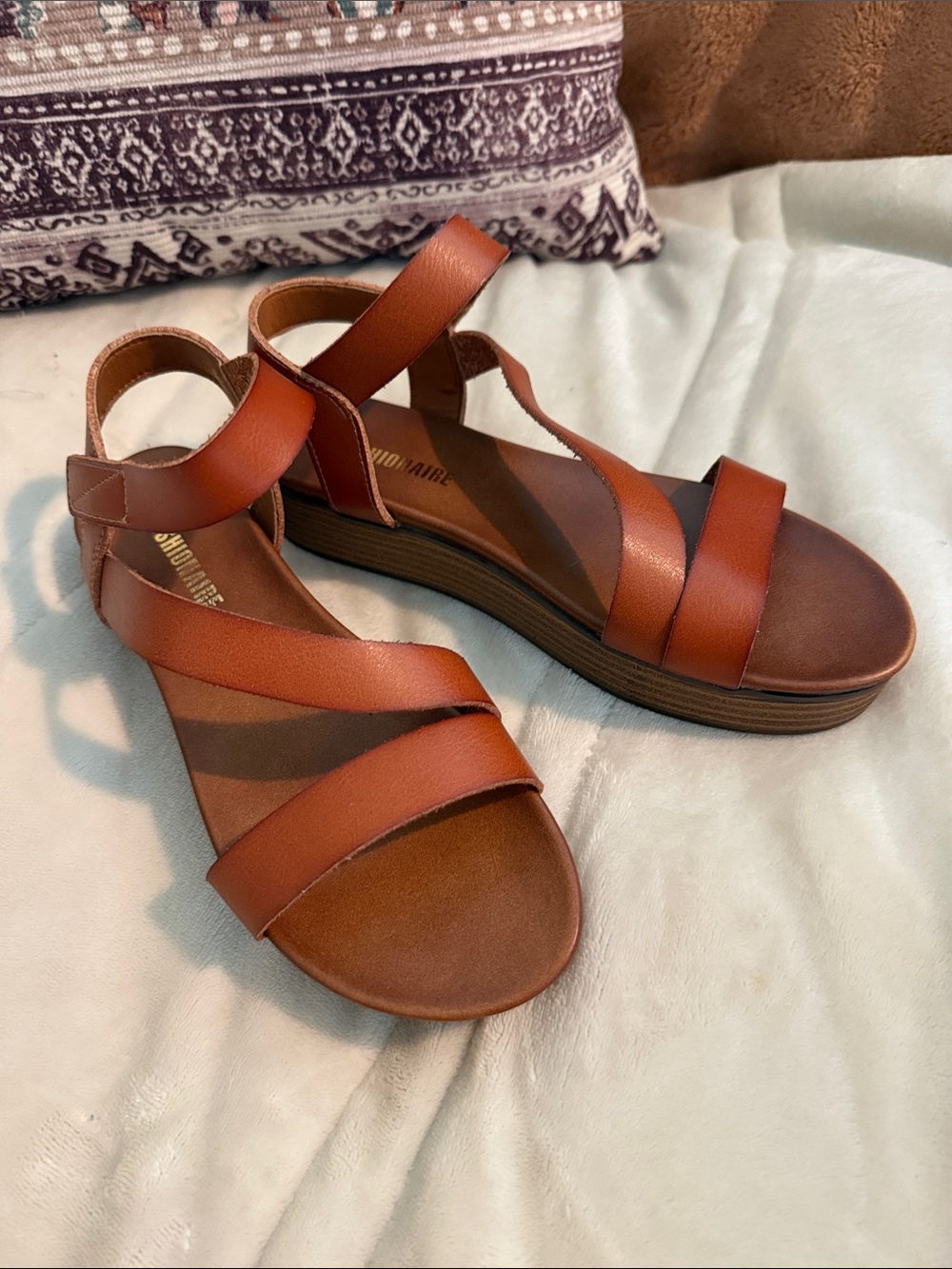 New without Tag Cushionaire Sandal.